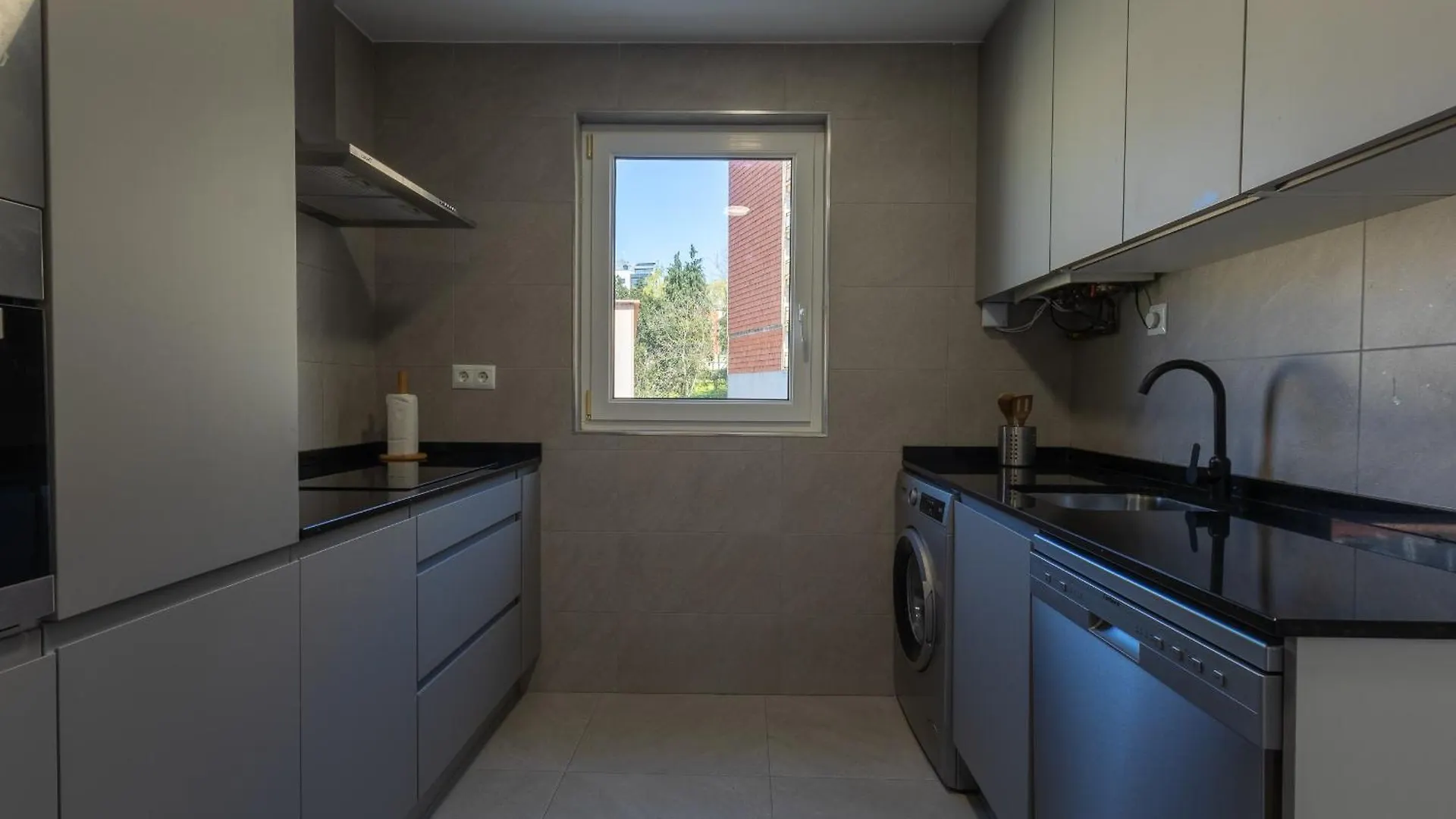 A Pie De Ola Santander Apartment